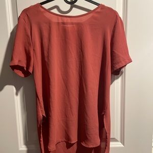 CUTE Lush Coral High-low Top